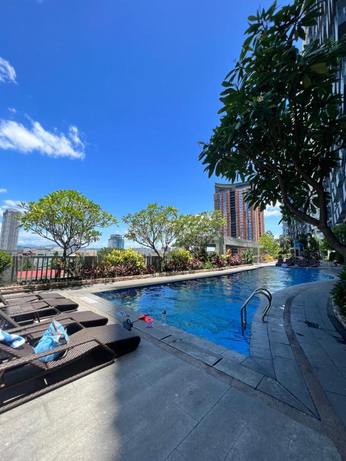 Manhattan Heights Tower D Aparthotel Манила Екстериор снимка