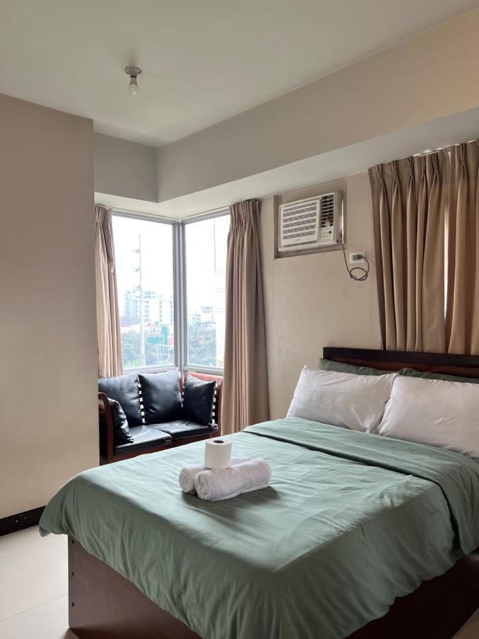 Manhattan Heights Tower D Aparthotel Манила Екстериор снимка