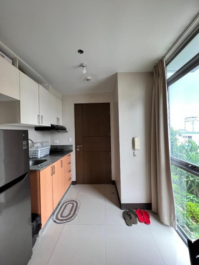 Manhattan Heights Tower D Aparthotel Манила Екстериор снимка